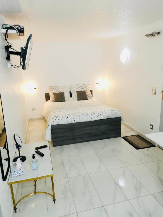 Agreable Studio A Proximite De Paris Et Henri Mondor เครเตย ภายนอก รูปภาพ